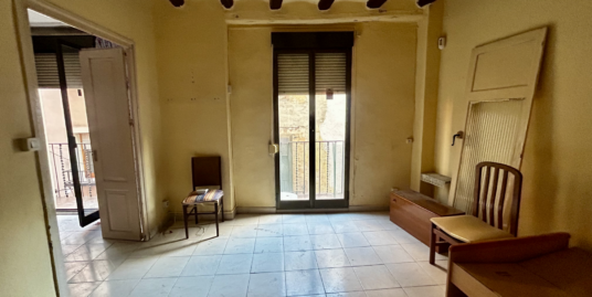 PISO AMPLIO A REFORMAR PERFECTO PARA INVERTIR!