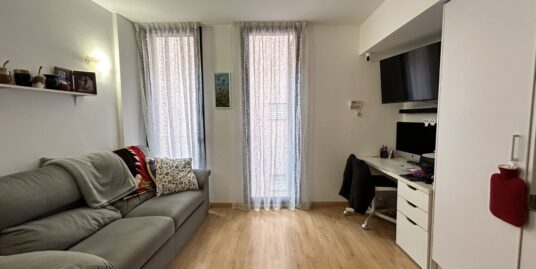 ¡PISO MODERNO EN VALLS EN PERFECTO ESTADO!