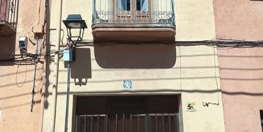 ¡OPORTUNIDAD DE CASA EN VILA-RODONA!